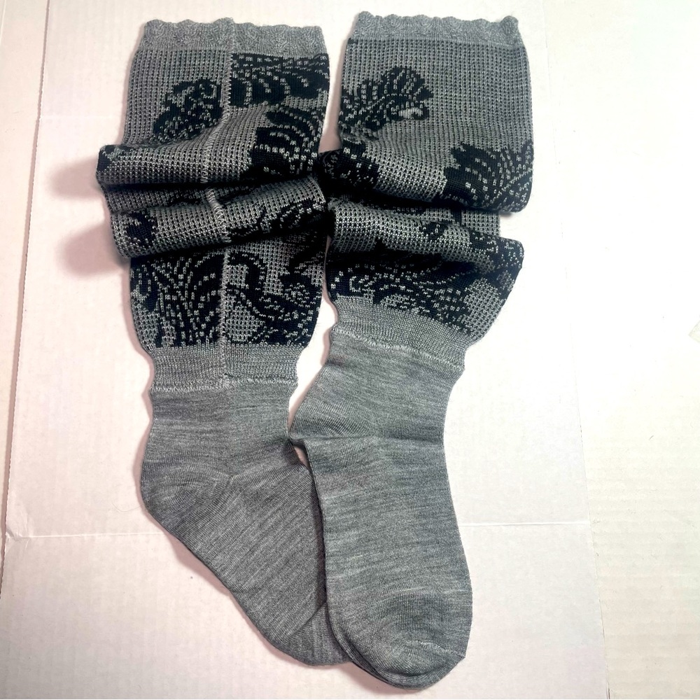 BNWT NATORI BOOT TOPPER KNEE HIGH SOCKS women’s 9-11 MORE GORGEOUS IRL